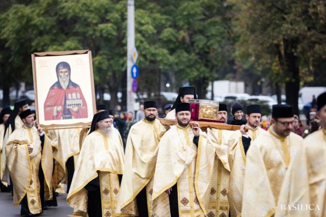 Procesiunea Calea Sfinților la București: Dumnezeu cheamă neîncetat oamenii la sfințenie