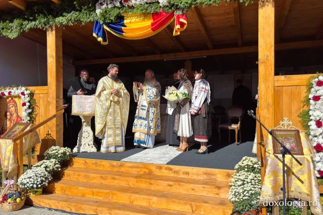 Un nou paraclis închinat Sfinților Cuvioși Paisie și Cleopa de la Sihăstria, sfințit la Dorohoi