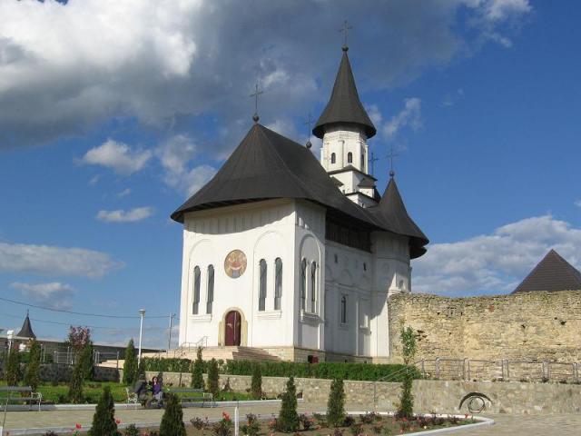 Biserica nouă a Mănăstirii Hadâmbu