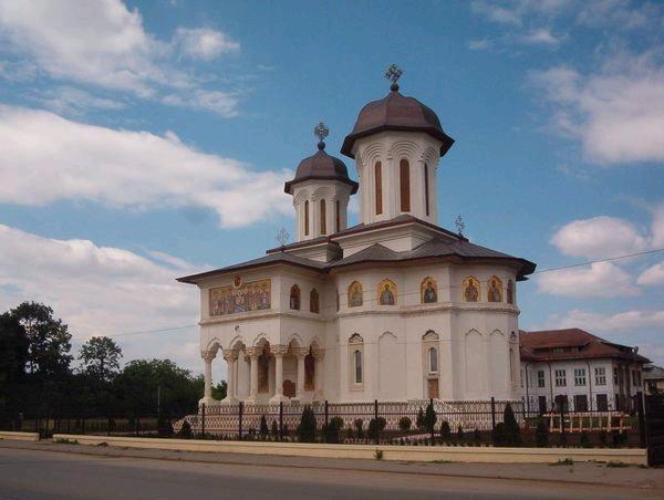 Mănăstirea ,,Duminica Sfinților Români” (București, șoseaua Oltenița nr. 255)