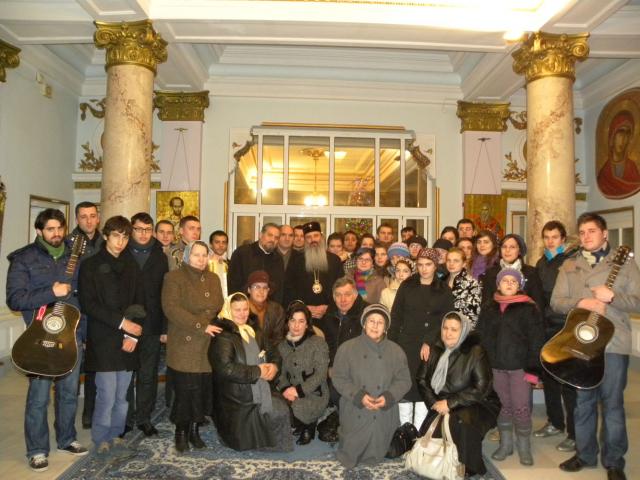 Colindători la IPS Teofan - Corul studenților Bisericii Curelari Iași