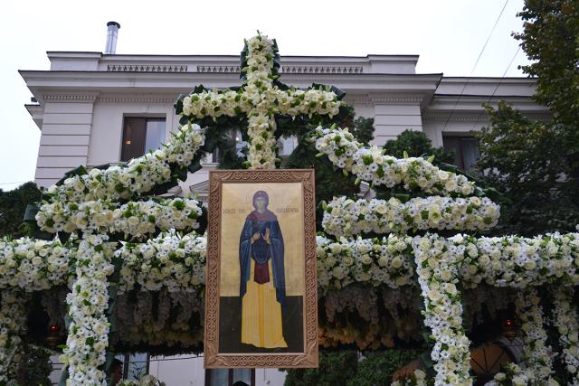 Florile Sfintei Cuvioase Parascheva