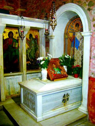 Mormântul Sfântului Mucenic Dimitrie Izvorâtorul de mir