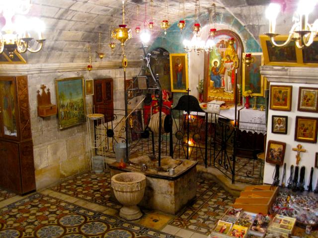 Biserica ce adăpostește Fântâna Samarinencei - locul unde a fost martirizat Noul Sfinţit Mucenic Filumen