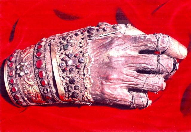 Mâna dreaptă a Sfântului Ioan Gură de Aur - Mănăstirea Filotheu (Muntele Athos)