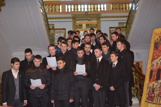 Colindători la Reşedinţa Mitropolitană -Colegiul Sf. Nicolae Iași