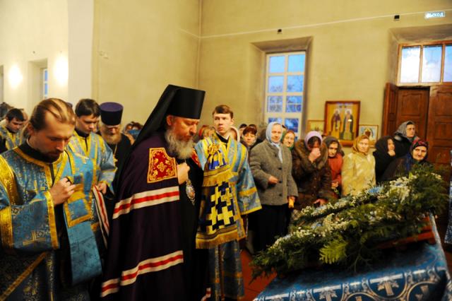 Moment din Slujba Icoanei Maicii Domnului din Novgorod