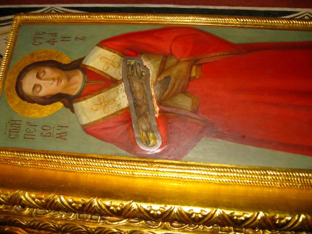 Mâna Sfântului Apostol Întâiul Mucenic și Arhidiacon Ștefan