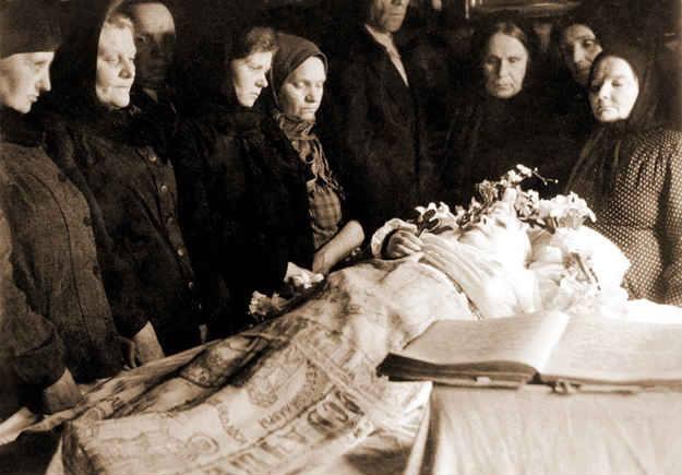 Înmormântarea Sfintei Matrona din Moscova