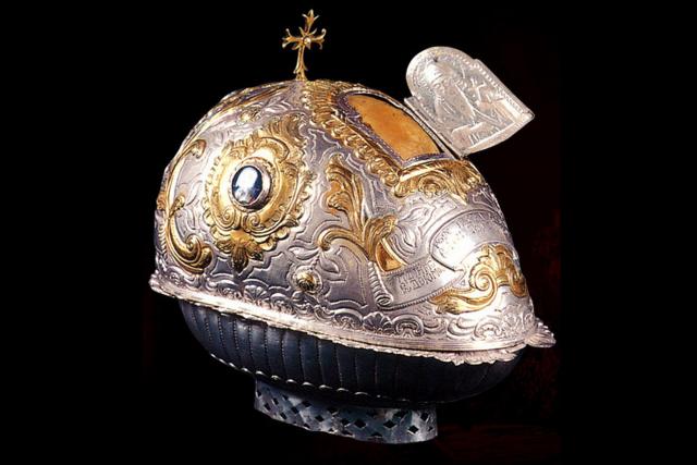 Racla din argint în care se păstrează capul Sfântului Evdochim