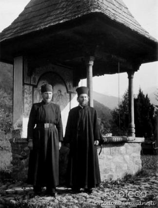 Părintele Teofil Părăian și Părintele Serafim Popescu