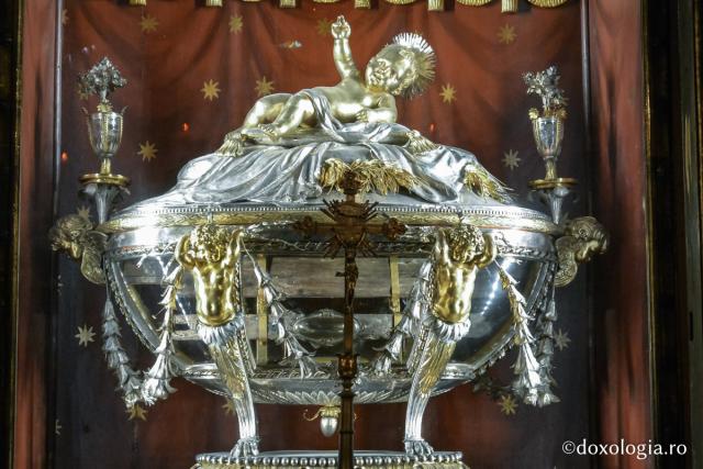 (Foto) Biserica Santa Maria Maggiore din Roma – o parte din ieslea Domnului de la Bethleem