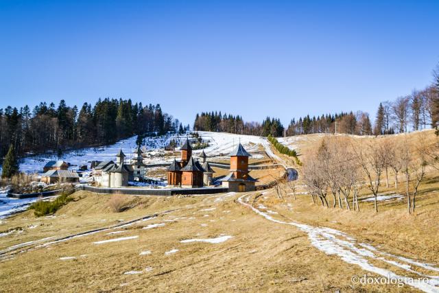 (Foto) Schitul „Sfântul Daniil Sihastrul”, Putna