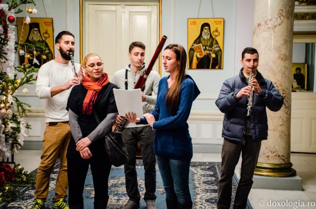 Colindători la Reședința mitropolitană - Cvintet vocal-instrumental, Universitatea de Arte din Iaşi
