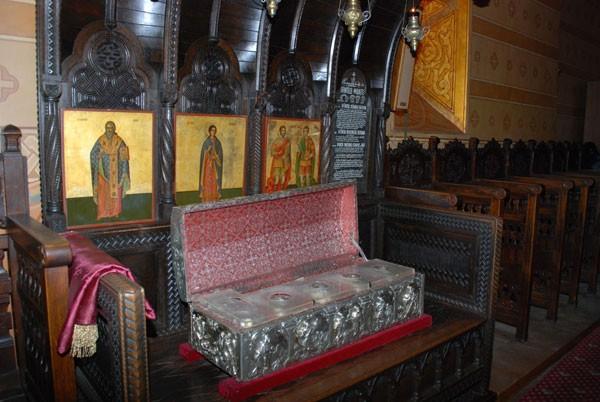 Racla cu sfinte moaște de la Catedrala Mitropolitană din Craiova