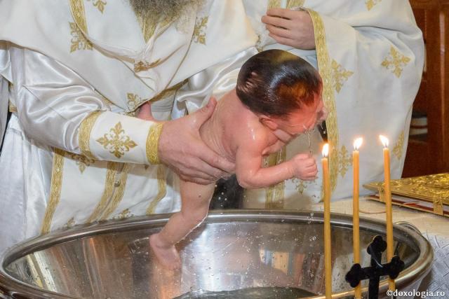 Se poate face botez în Săptămâna Luminată?