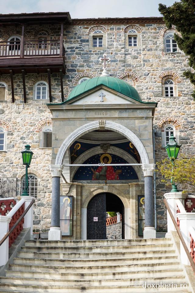 Mănăstirea Sfântul Pantelimon – Athos