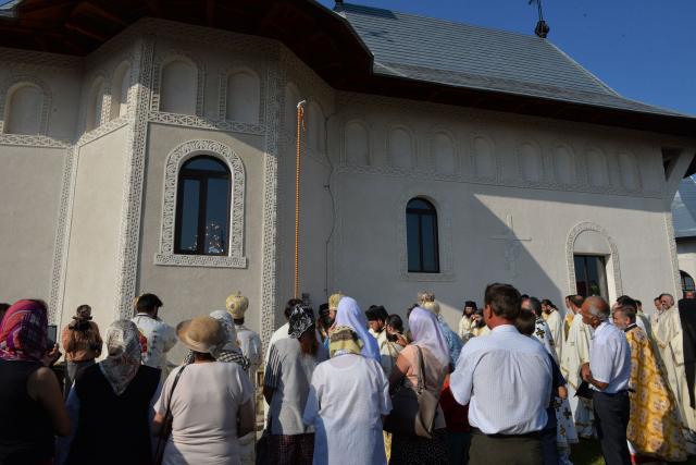 (Foto) Sfințirea Mănăstirii Eșanca