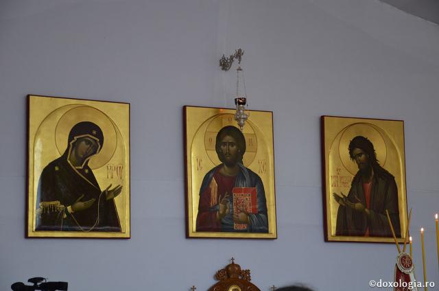 (Foto) Sfinţirea ctitoriei ştefaniene a Mănăstirii Popăuţi