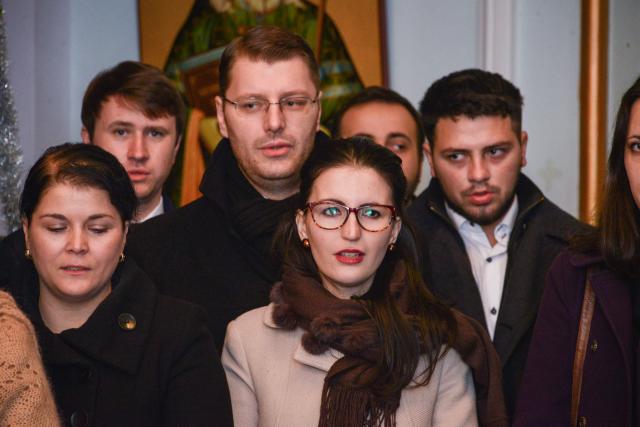 Colindători la Reședința Mitropolitană - Colegiul „Sfântul Nicolae” din Iași