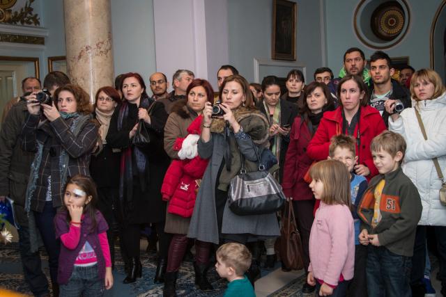 Colindători la Reședința Mitropolitană - Corul de copii al TVR Iași