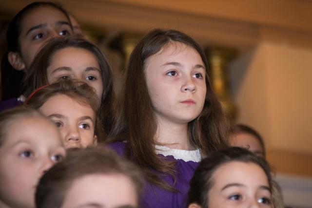 Colindători la Reședința Mitropolitană - Corul de copii al TVR Iași