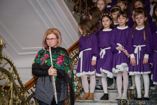 Colindători la Reședința Mitropolitană - Corul de copii al TVR Iași