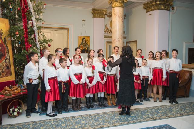 Colindători la Reședința Mitropolitană - Corul de copii "Muzica Viva"