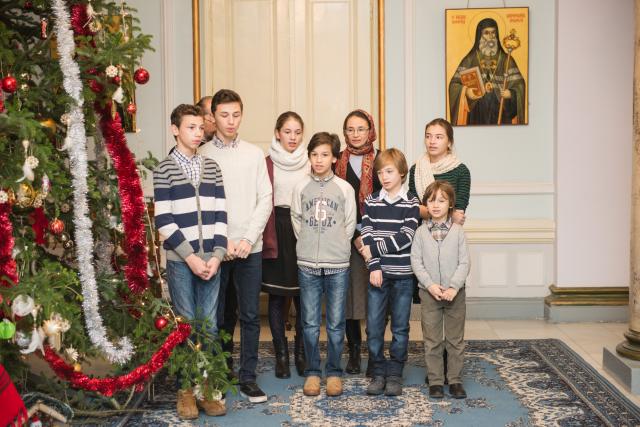 Colindători la Reședința Mitropolitană - Familia Lungociu Constantin