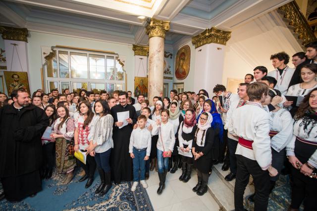 Colindători la Reședința Mitropolitană - Filialele ATOR din Moldova
