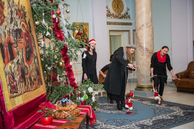 Colindători la Reședința Mitropolitană - Facultatea de Teatru, Secția Păpuși