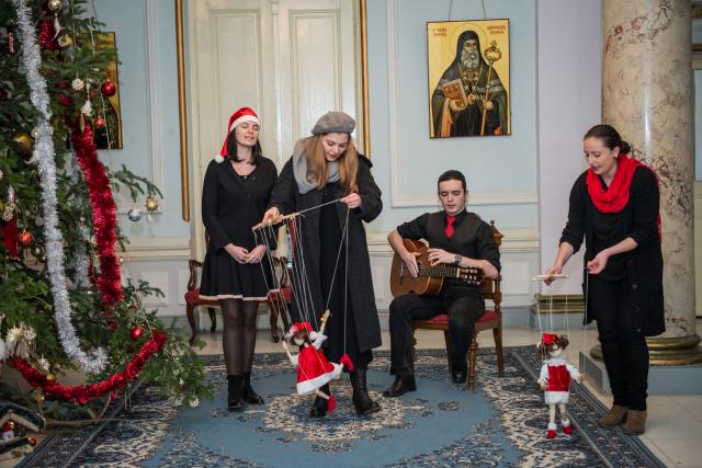 Colindători la Reședința Mitropolitană - Facultatea de Teatru, Secția Păpuși