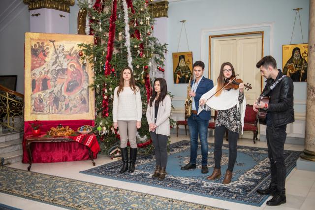 Colindători la Reședința Mitropolitană - Grup vocal-instrumental, Universitatea de Arte „George Enescu”, Iași