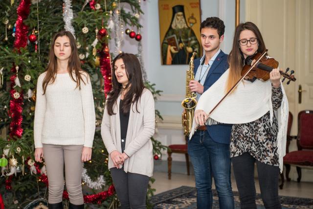 Colindători la Reședința Mitropolitană - Grup vocal-instrumental, Universitatea de Arte „George Enescu”, Iași