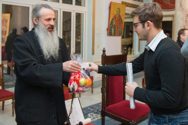 Colindători la Reședința Mitropolitană - Grupul „Cetiniţa" din Iaşi