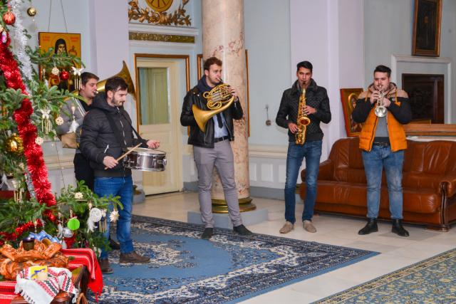 Colindători la Reședința Mitropolitană - Grupul Moldavian Brass