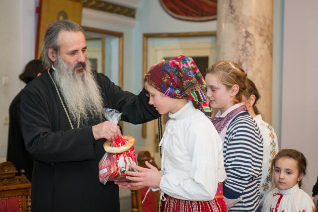 Colindători la Reședința Mitropolitană - Parohia Doroșcani