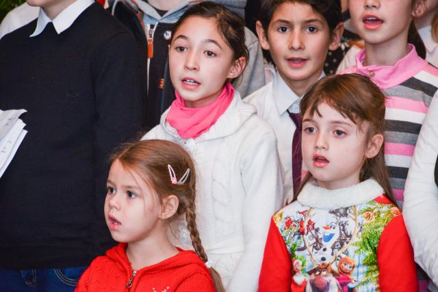 Colindători la Reședința Mitropolitană - Parohia Moimești-Popricani