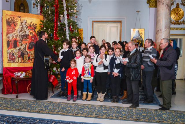 Colindători la Reședința Mitropolitană - Parohia Moimești-Popricani