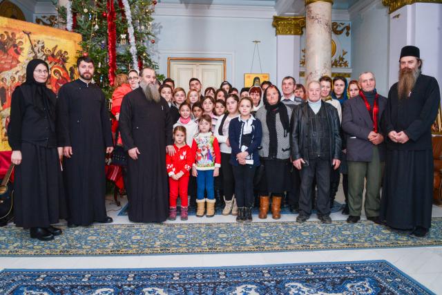 Colindători la Reședința Mitropolitană - Parohia Moimești-Popricani