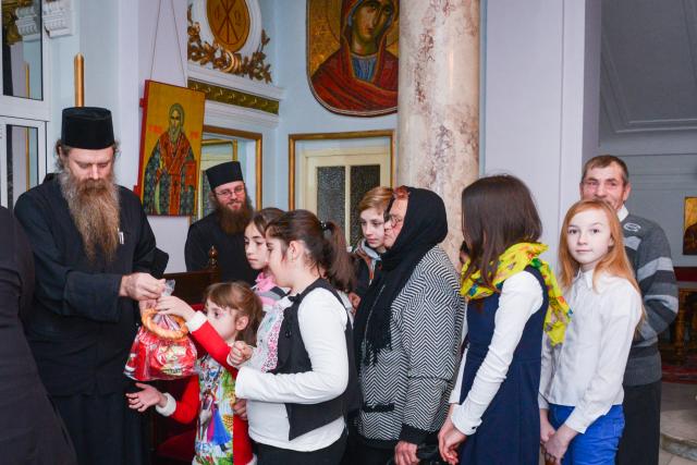 Colindători la Reședința Mitropolitană - Parohia Moimești-Popricani