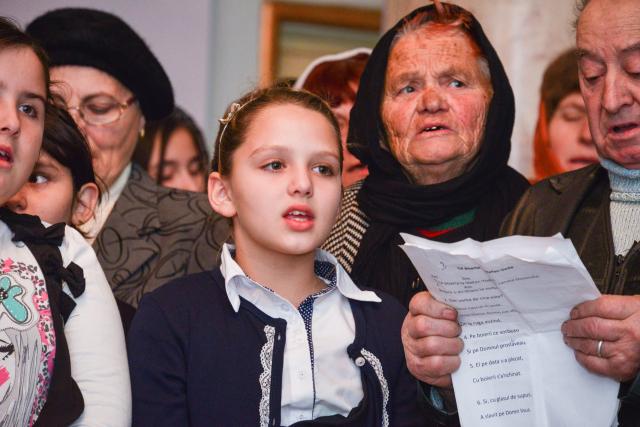 Colindători la Reședința Mitropolitană - Parohia Moimești-Popricani