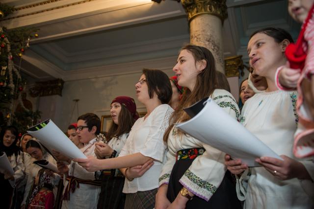 Colindători la Reședința Mitropolitană - Parohia Talpalari