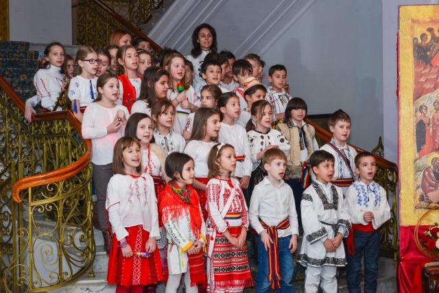 Colindători la Reședința Mitropolitană - Școala Varlaam