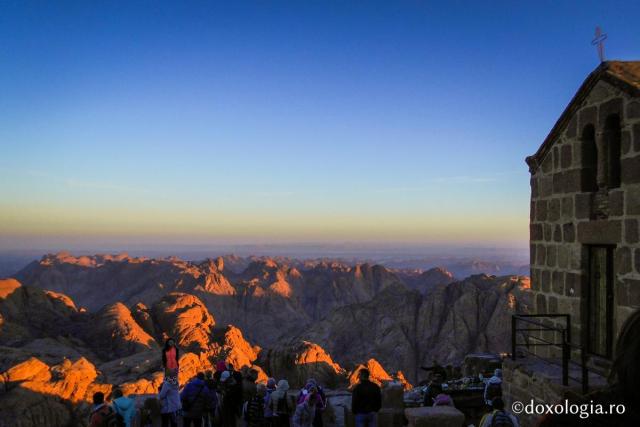 (Foto) Pelerin pe Muntele Sinai 
