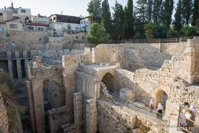 (Foto) Scăldătoarea Vitezda şi Biserica „Sfânta Ana” din Ierusalim