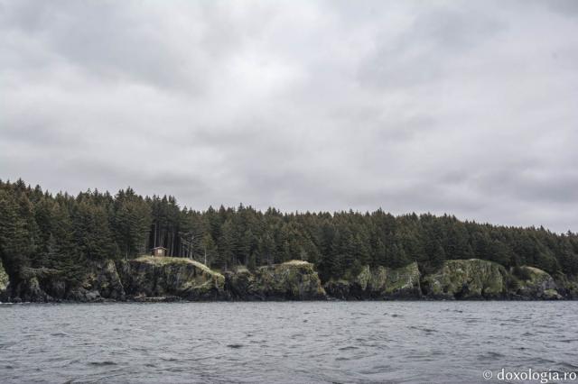 (Foto) Liniștea de pe Insula Nilus din Alaska – Schitul de maici Sfântul Nil Sorski 
