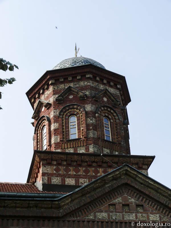 Acasă la Sfântul Nicolae Velimirovici - Mănăstirea Lelic din Serbia (galerie FOTO)