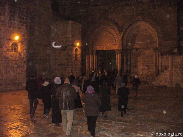 Noaptea la Mormântului Domnului din Ierusalim (galerie FOTO)