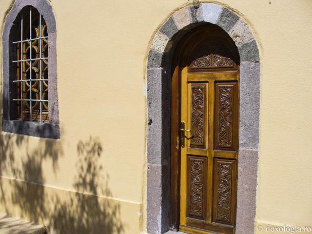 (Foto) În Insula Chios, acasă la Sfânta Marcela – Biserica Sfintei Mucenițe din Volissos 
